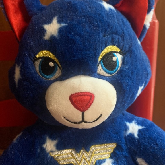 Build-a-Bear Workshop WONDER WOMAN Cat DC Comics - Picture 7 of 7